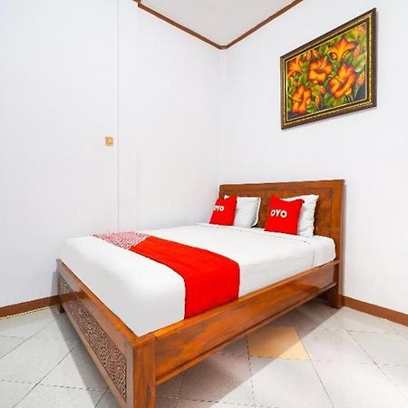 Oyo 91561 Gandhi Hotel Бандунг Экстерьер фото